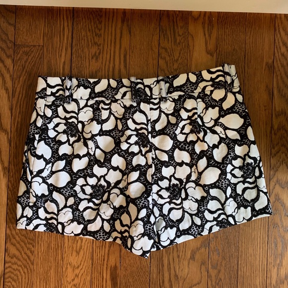 DVF Napoli Short - Picture 2 of 5
